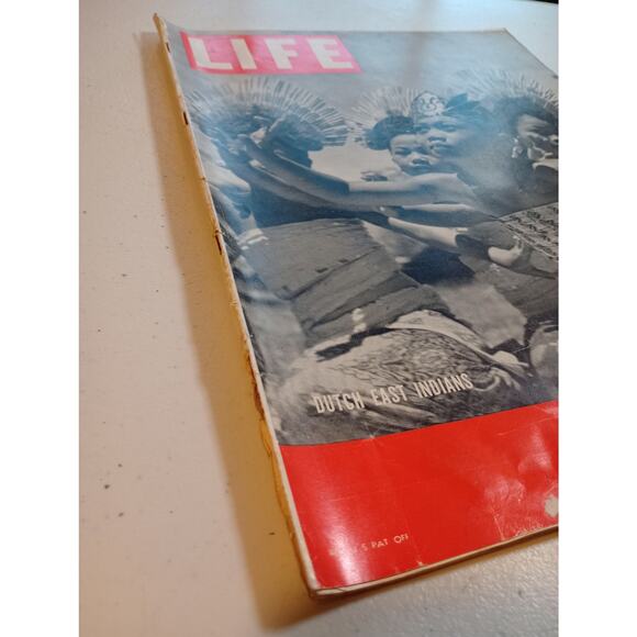 Life Magazine January 22, 1940 WWII Polio Hepburn Fonda Ford Chevy Coke - Picture 3 of 8